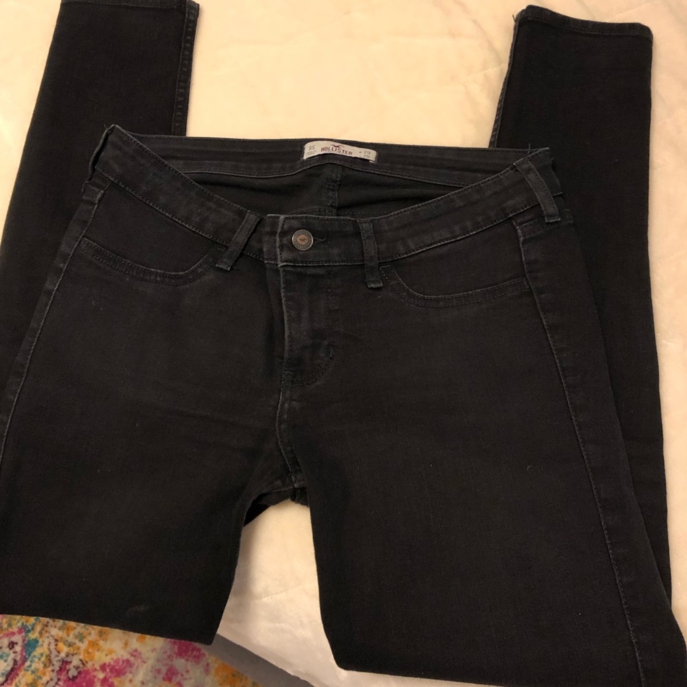 Black Hollister Skinny Jeans!